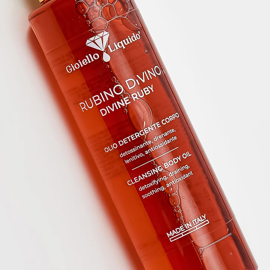 OCZYSZCZAJĄCY OLEJEK RUBINOWY DO CIAŁA
OLIO DETERGENTE CORPO 150 ML